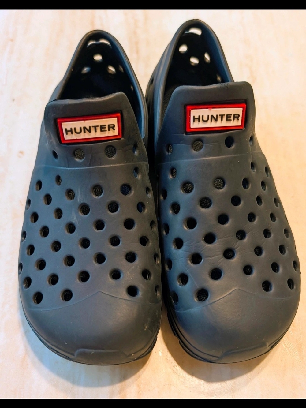 Hunter Kids Black Slip-On Vent Hole Sandals